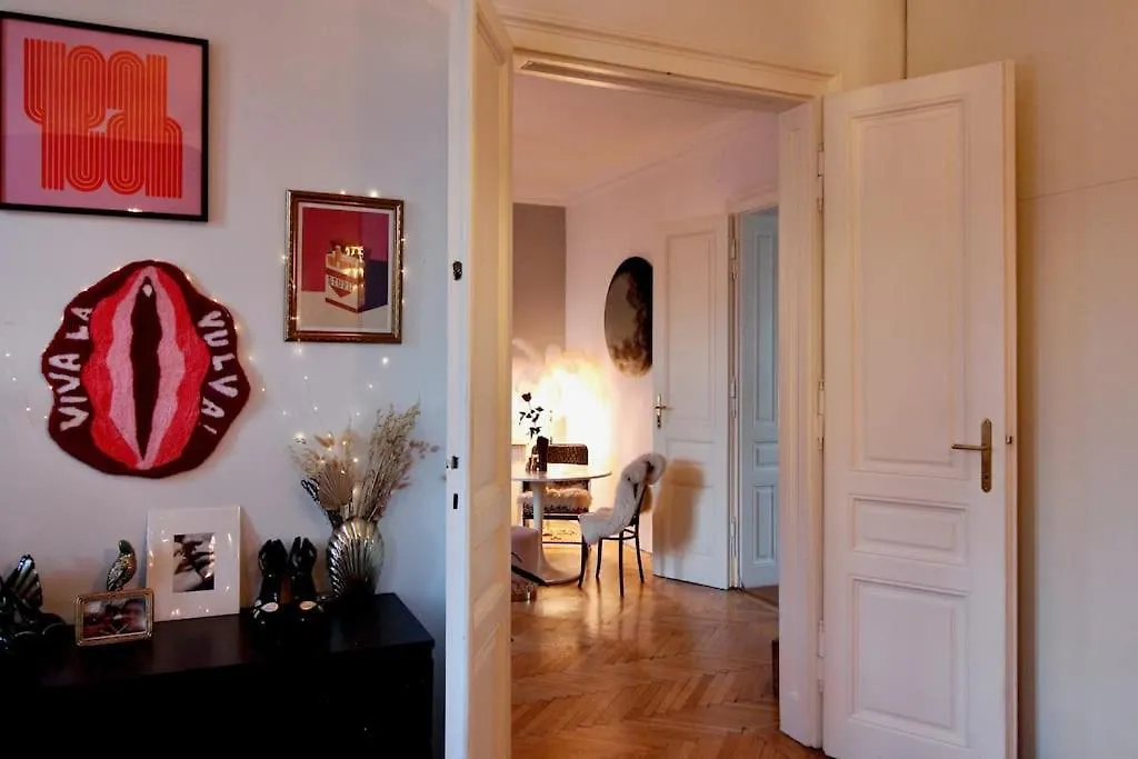 Stylish Design Apartment Vienna