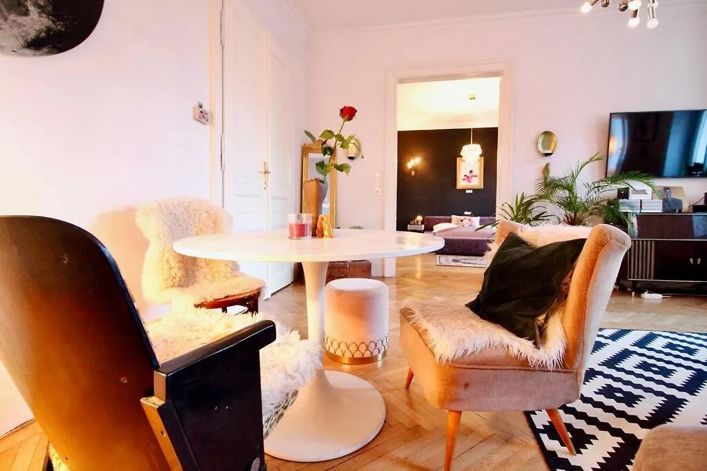 Stylish Design Apartment Vienna